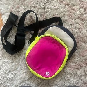 Lululemon color block Fanny